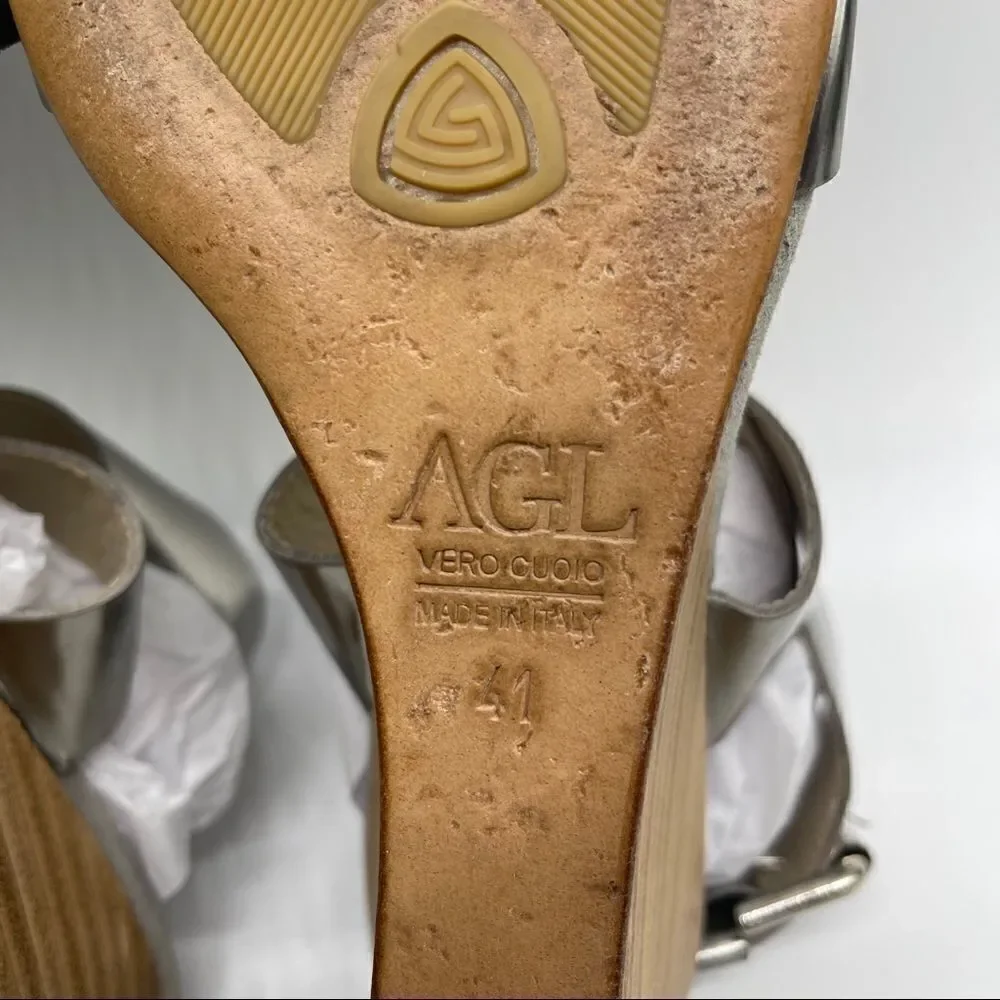 AGL Attilio Giusti Leombruni Silver Wedge Sandals Size 41